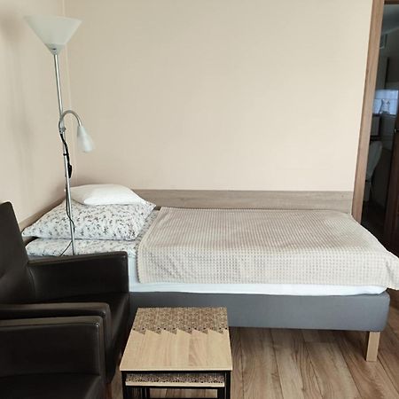 Apartamenty I Pokoje U Kryni Sztutowo Exterior foto